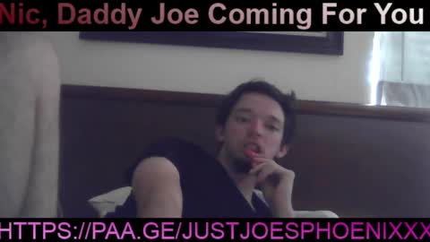 Snapshot of justphoenixxx chatting on September 22, 10:31 pm justphoenixxx online show from September 22, 10:31 pm