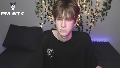 slutkai online show from October 22, 8:56 pm