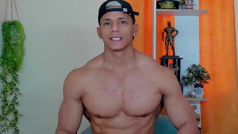 Snapshot of kale_tomson chatting on December 18, 1:12 pm kale thomson online show from December 18, 1:12 pm