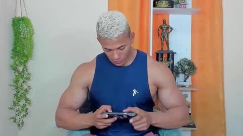 Snapshot of kale_tomson chatting on December 9, 3:45 pm kale thomson online show from December 9, 3:45 pm