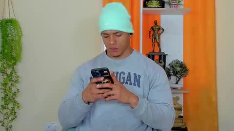 Snapshot of kale_tomson chatting on December 3, 12:27 pm kale thomson online show from December 3, 12:27 pm