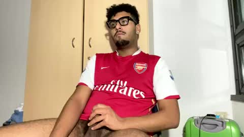 karim03larbi online show from January 20, 9:11 pm