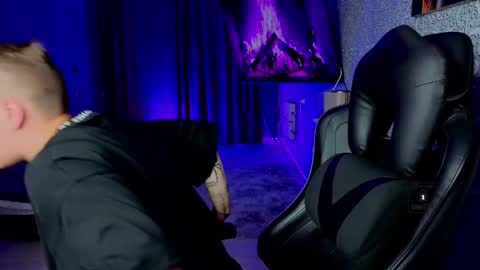 karl night online show from June 3, 7:19 pm