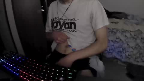 Snapshot of kassey12 chatting on January 28, 4:18 am AndyFuck online show from January 28, 4:18 am