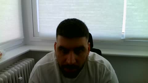 kayhanbln online show from February 18, 12:49 pm