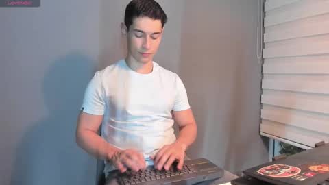 Kayn online show from December 23, 1:58 am