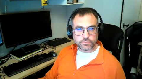 Snapshot of kelvin06133 chatting on December 10, 9:11 pm kelvin06133 online show from December 10, 9:11 pm