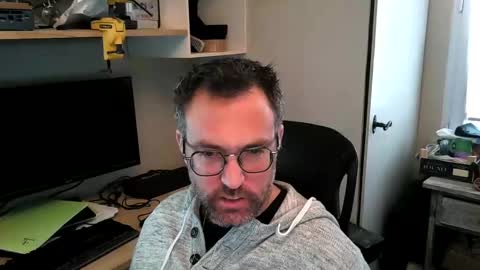 Snapshot of kelvin06133 chatting on December 7, 1:40 pm kelvin06133 online show from December 7, 1:40 pm