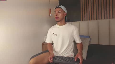   online show from January 14, 2:40 am