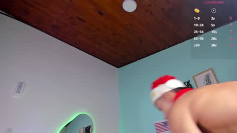   online show from December 8, 11:35 am