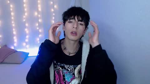 Snapshot of kenny__hot chatting on December 5, 6:56 pm kenny online show from December 5, 6:56 pm