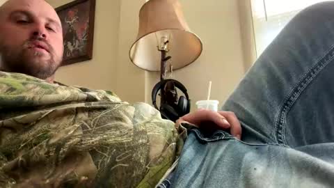 kepkon00 online show from March 29, 7:25 pm