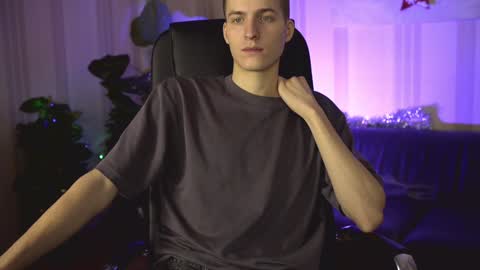 Kevin online show from December 19, 5:40 pm