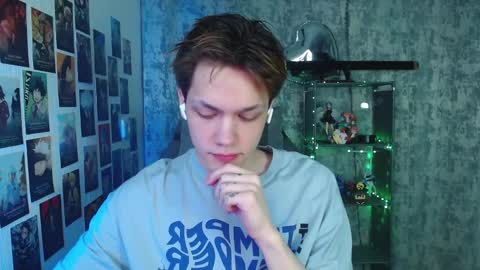 Kevin online show from April 4, 4:31 am