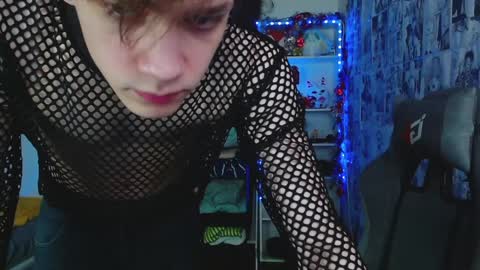 Snapshot of kevin_joestar chatting on January 11, 4:16 am Kevin online show from January 11, 4:16 am