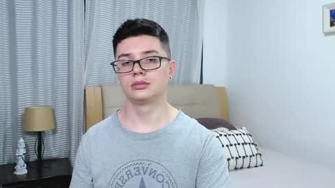 Kevin online show from February 25, 1:06 am