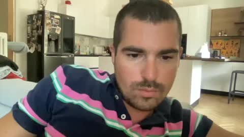 kevinpillobello online show from July 27, 9:49 am