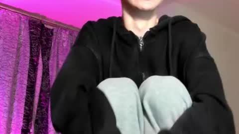 kevinsupershy online show from June 25, 8:35 pm