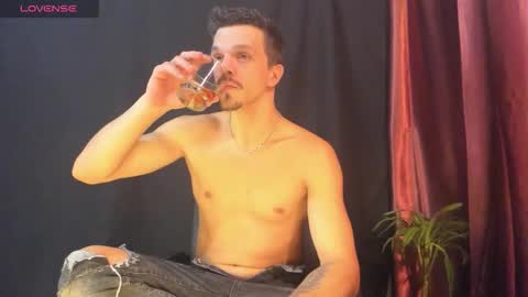 DonyBrown online show from February 3, 6:46 pm