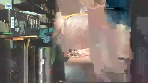 Snapshot of kick_1_down chatting on January 6, 8:25 am kick_1_down online show from January 6, 8:25 am