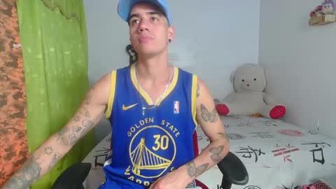 Snapshot of kilyan_ chatting on October 21, 7:33 am jahn online show from October 21, 7:33 am