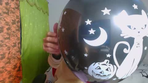 Snapshot of kilyan_ chatting on October 17, 10:47 pm jahn online show from October 17, 10:47 pm
