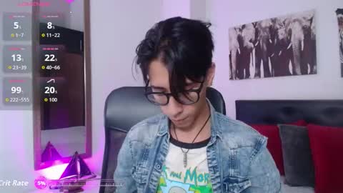 kingdanny_8 online show from November 18, 4:16 am