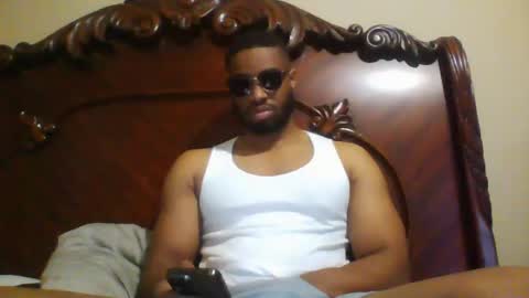 Snapshot of kingdreck28 chatting on February 4, 4:05 am kingdreck28 online show from February 4, 4:05 am