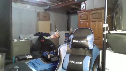 Master  King Tommy online show from November 3, 7:45 am