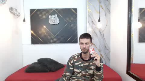 KING  online show from March 19, 3:32 am