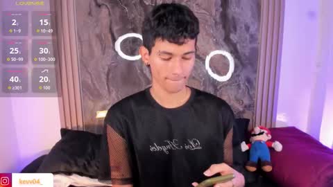  A L E X  online show from February 4, 3:01 am