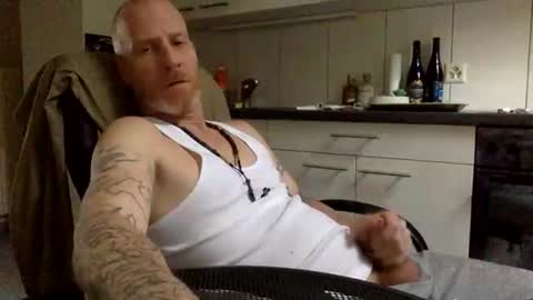 Snapshot of kingsize187 chatting on January 18, 1:08 pm kingsize online show from January 18, 1:08 pm