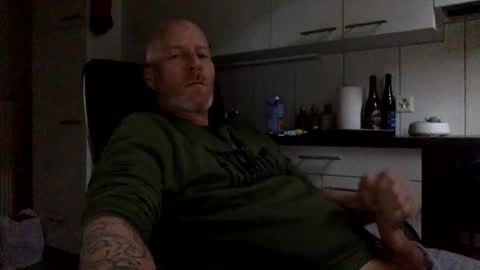 Snapshot of kingsize187 chatting on January 4, 2:25 pm kingsize online show from January 4, 2:25 pm