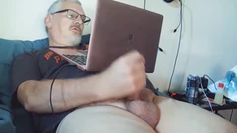Snapshot of kingtongue10 chatting on September 25, 7:57 pm kingtongue10 online show from September 25, 7:57 pm
