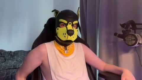 kinklad_uk5 online show from May 8, 2:28 pm