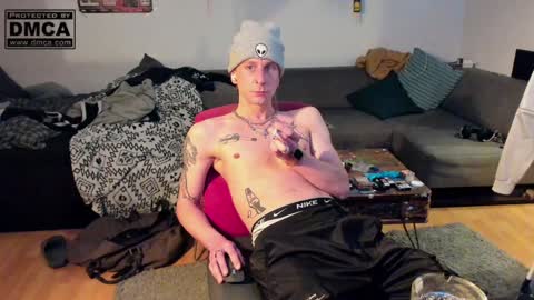 Snapshot of kinky_spidey chatting on January 17, 5:53 pm kinky_spidey online show from January 17, 5:53 pm