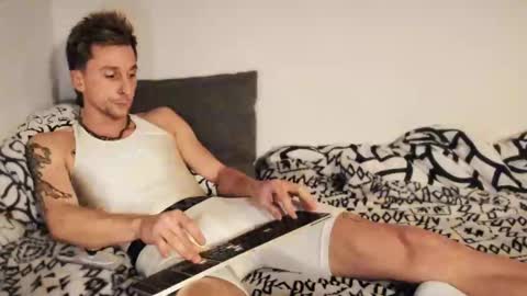 kinky_spidey online show from October 26, 9:17 pm