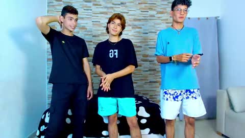 kinkyhousexxx online show from April 23, 7:16 pm