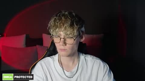 Kirill and Andrey online show from April 6, 4:46 am