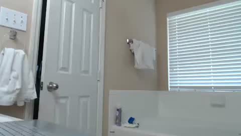 kissthetipofmydick online show from March 20, 5:39 pm