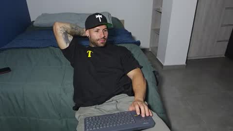 kite__ online show from September 25, 3:38 am