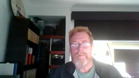 kiwi_boss61 online show from June 3, 7:10 am