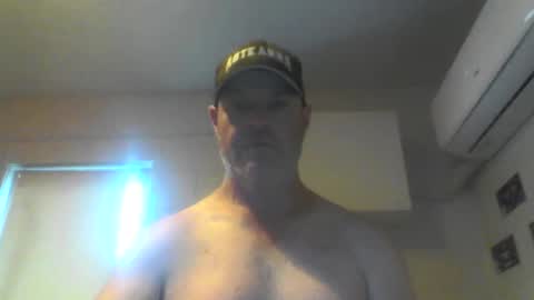 kiwiguy19773 online show from January 26, 6:28 am
