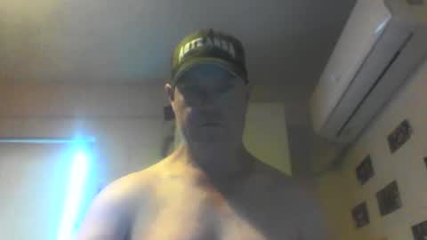 kiwiguy19773 online show from February 12, 6:29 am