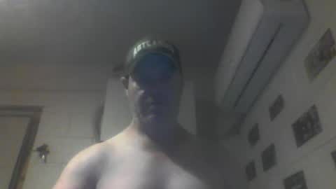 kiwiguy19773 online show from April 3, 8:33 am