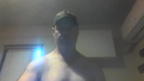 kiwiguy19773 online show from December 16, 6:31 am