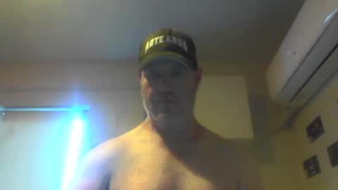 kiwiguy19773 online show from January 16, 6:14 am