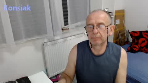 Komsiak online show from April 18, 11:04 pm