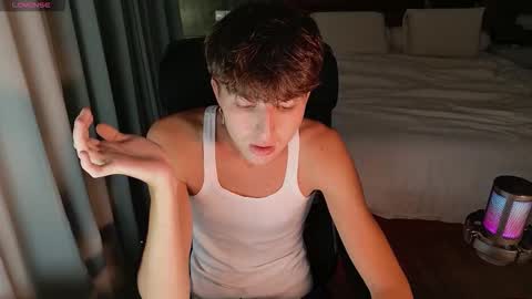 Danny online show from December 5, 3:35 am