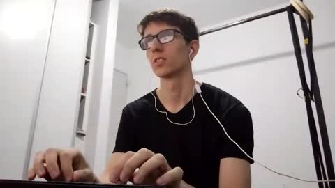 Facu online show from February 27, 8:15 am